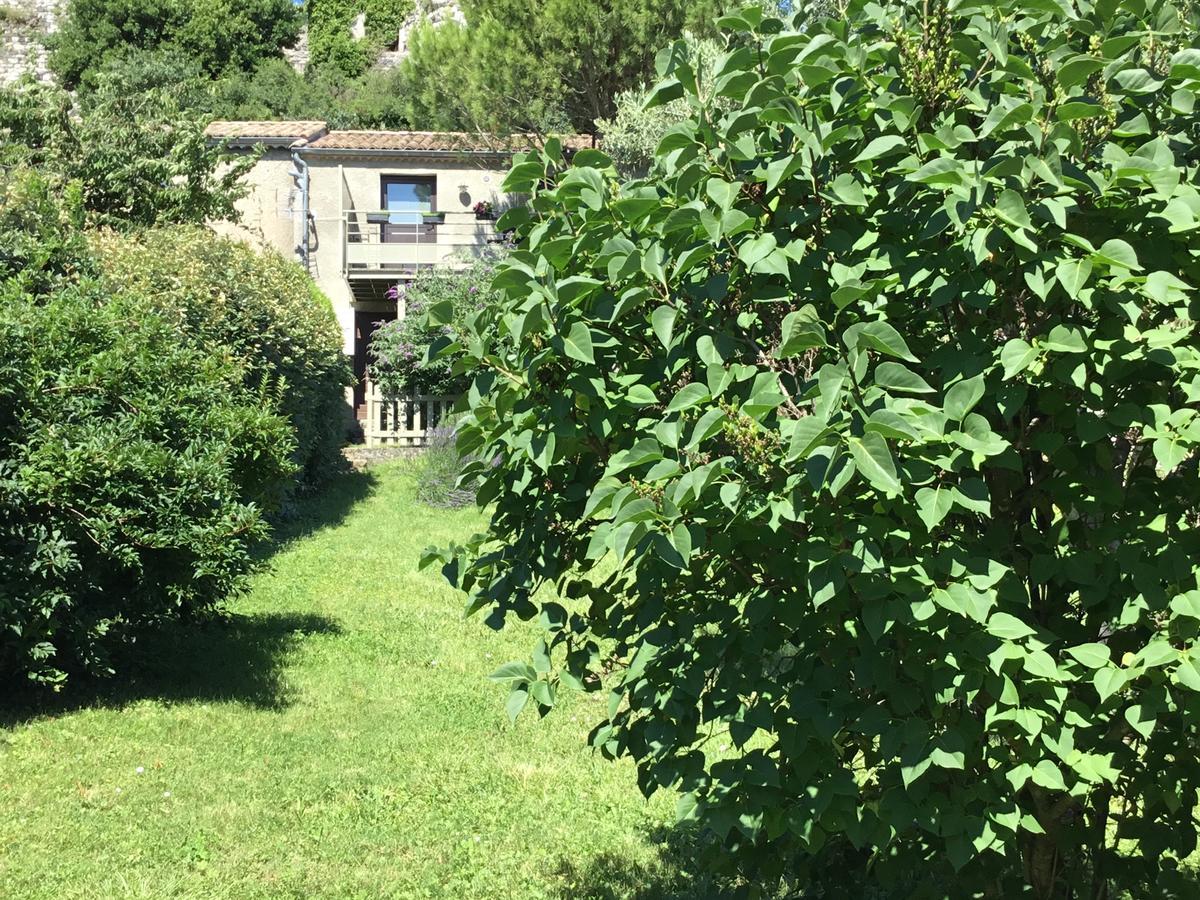 La Cabane De Pepe Emilien Panzió Chomérac Kültér fotó