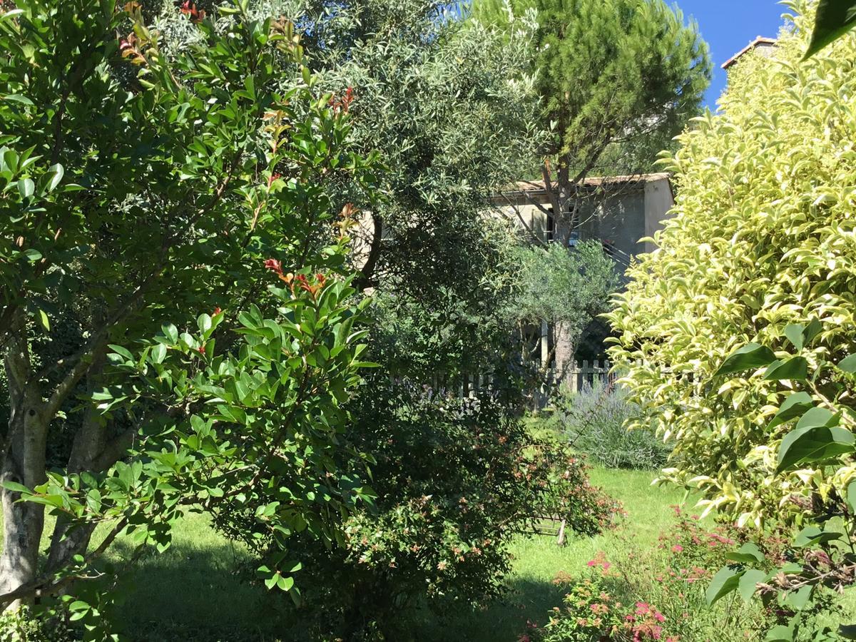 La Cabane De Pepe Emilien Panzió Chomérac Kültér fotó